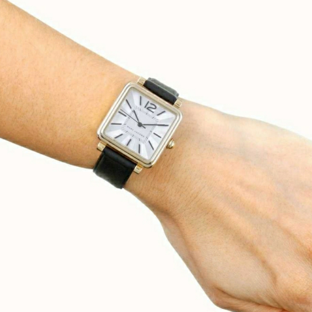 Marc Jacobs Womens Vic Watch
